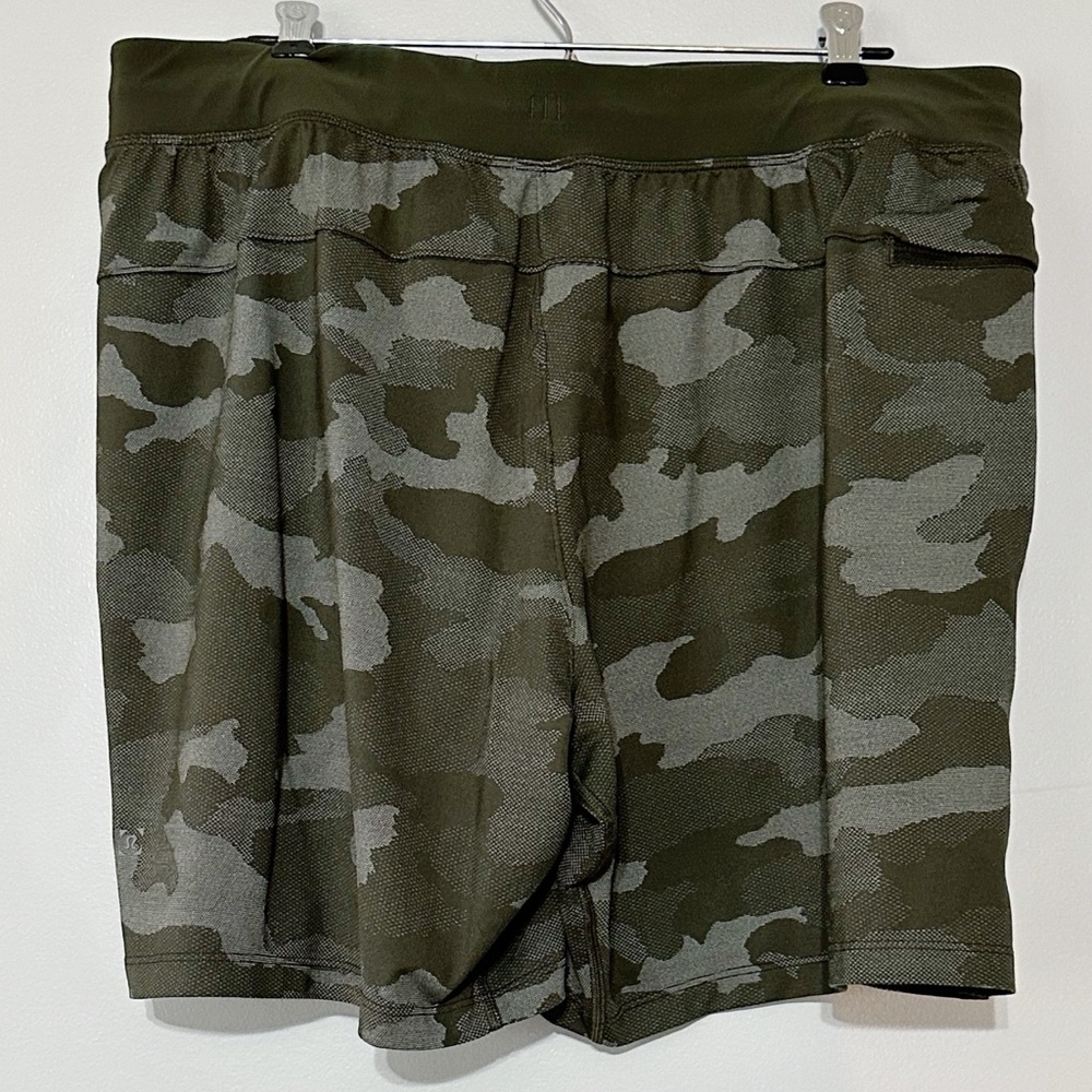 Lululemon T.H.E. Short 7" Mesh *Linerless Variegated Mesh Camo Max Dark Olive - Picture 5 of 7